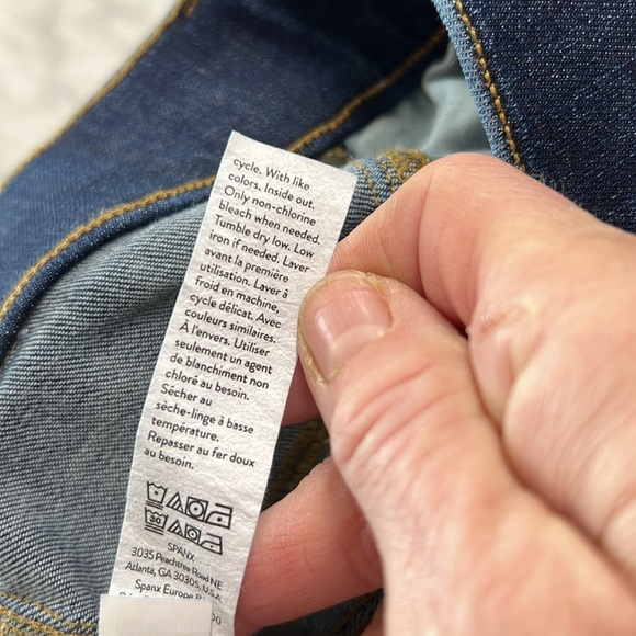 Spanx Dark Wash Pull on Flare Pants HEMMED Size M - Picture 10 of 13